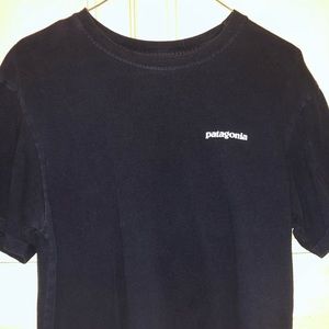 Navy blue patagonia short sleeve t-shirt